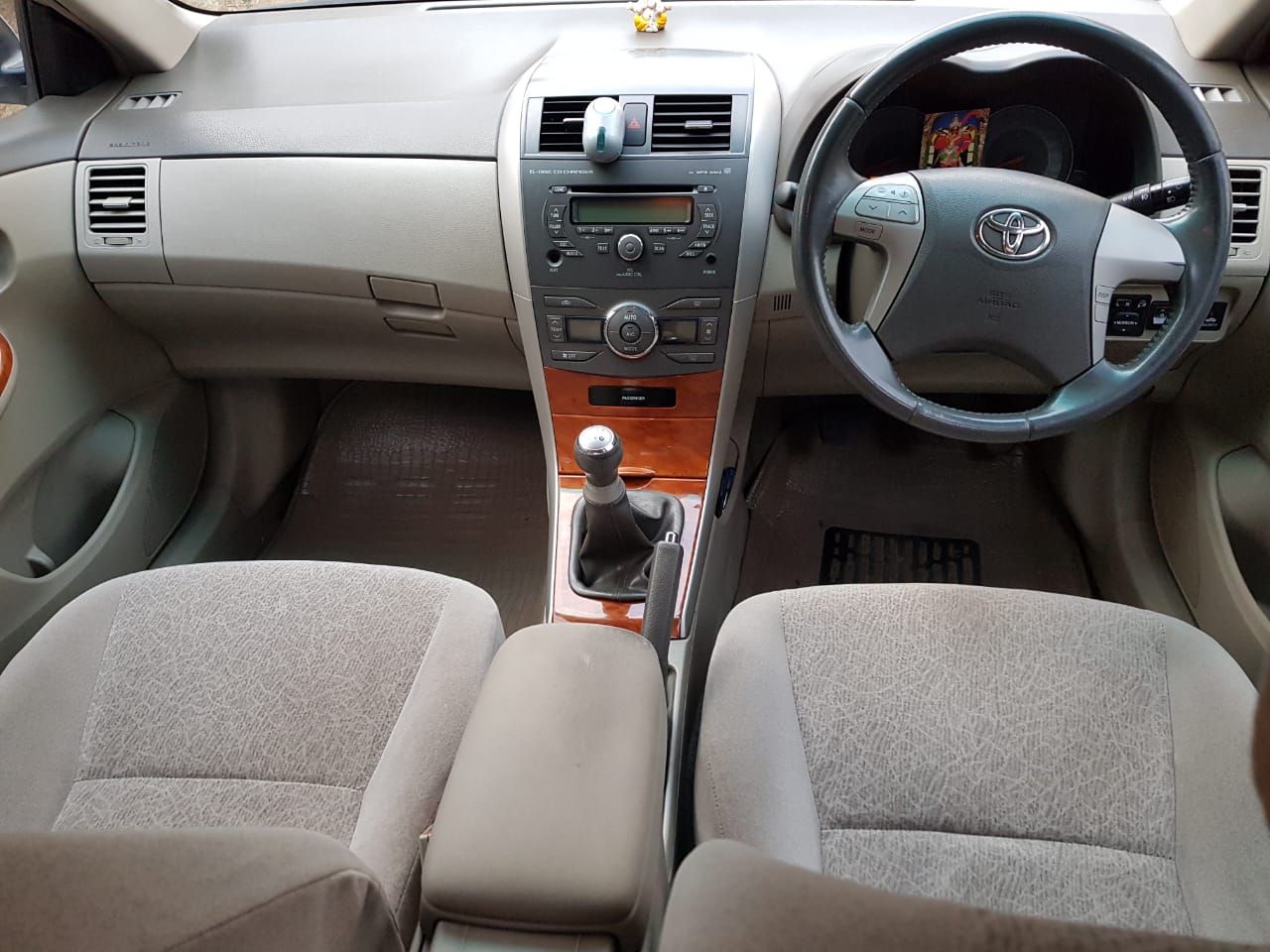 Toyota Corolla Altis 2009 màu bạc  98676275